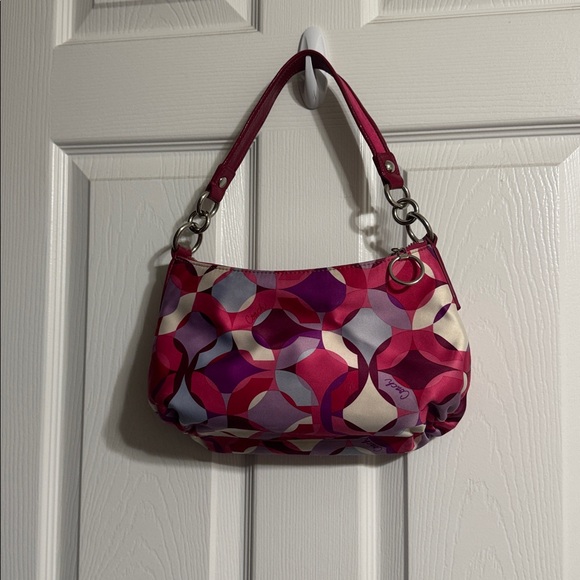 Coach Pink & Magenta Poppy Shoulder Bag with Match Wallet - Picture 3 of 12